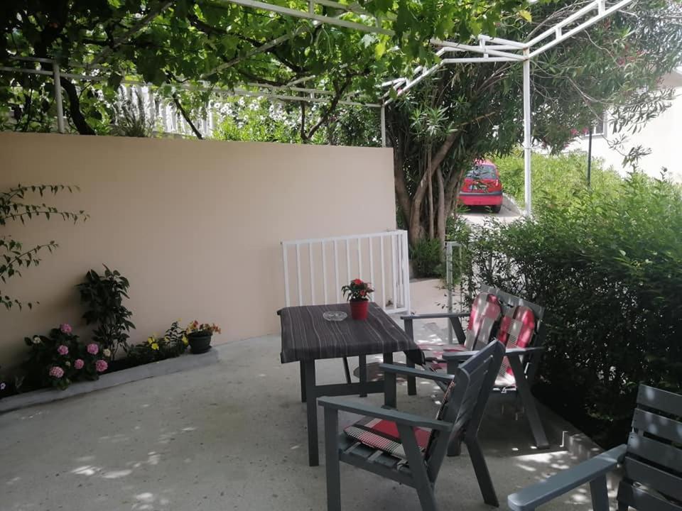 Apartments Dunja Sveti Stefan Extérieur photo