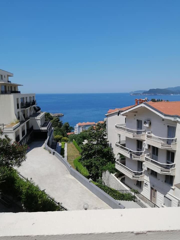 Apartments Dunja Sveti Stefan Extérieur photo