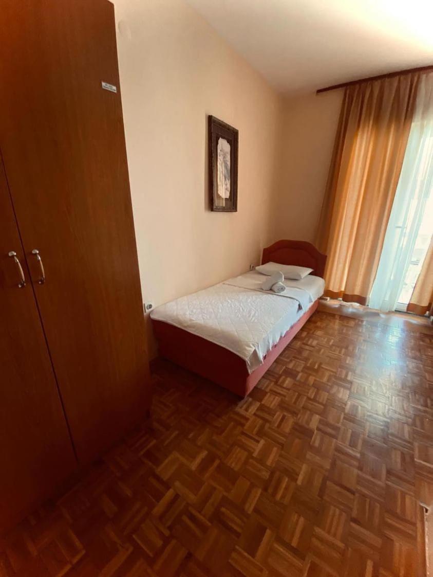 Apartments Dunja Sveti Stefan Extérieur photo