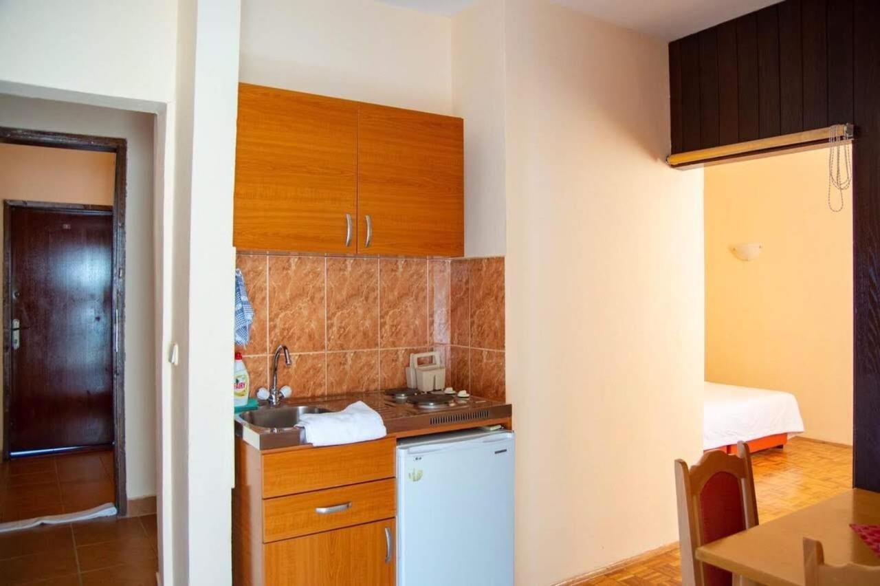Apartments Dunja Sveti Stefan Extérieur photo