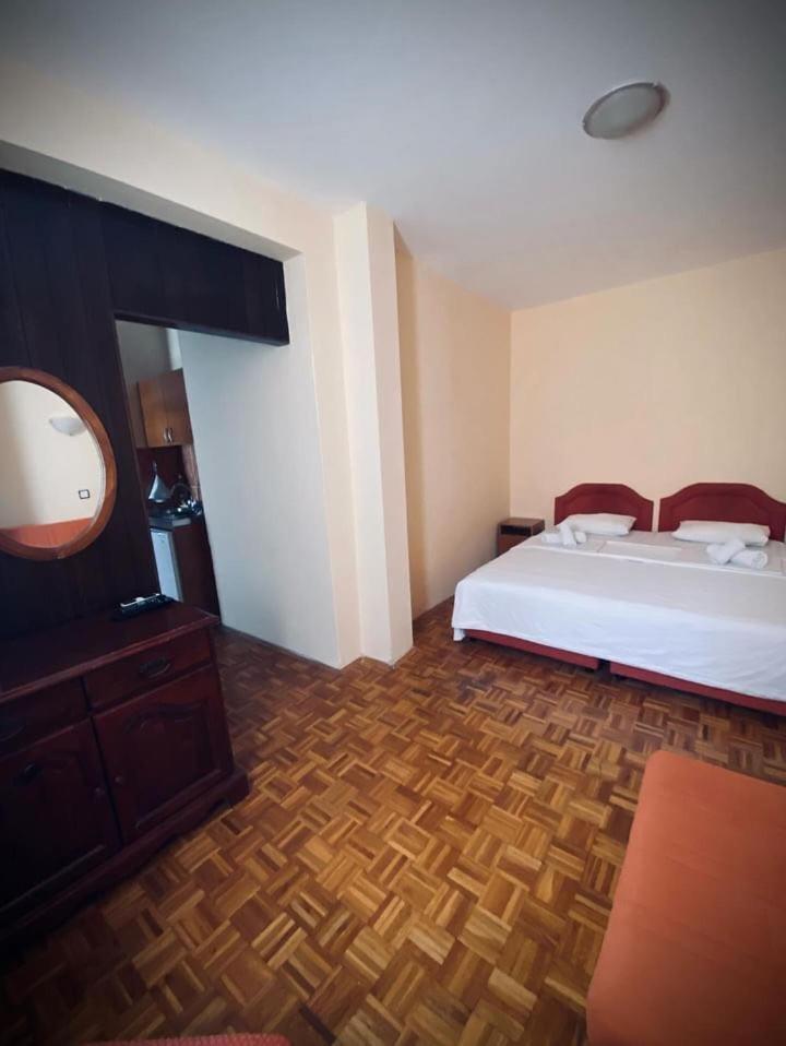 Apartments Dunja Sveti Stefan Extérieur photo