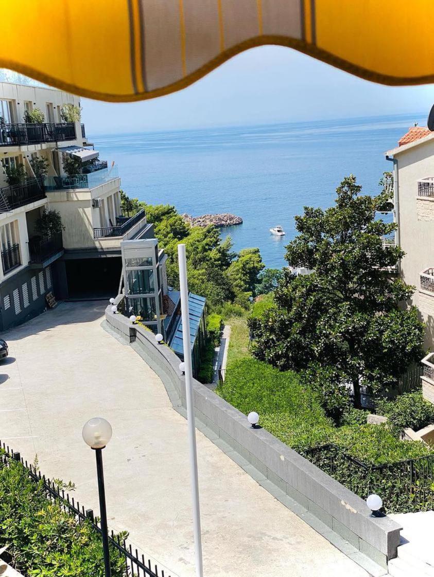 Apartments Dunja Sveti Stefan Extérieur photo