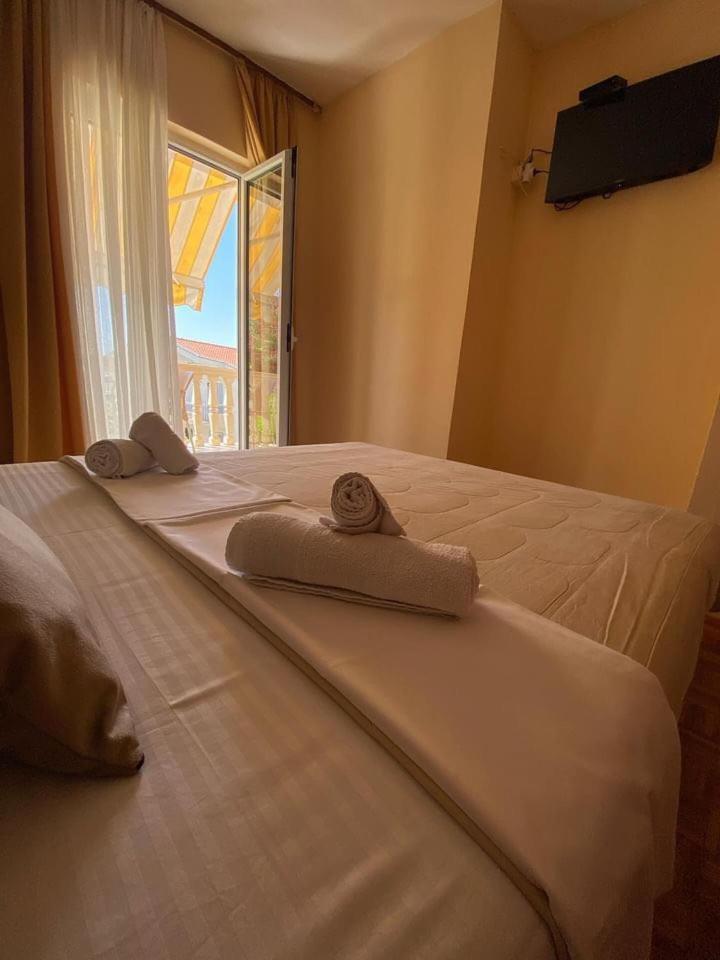 Apartments Dunja Sveti Stefan Extérieur photo