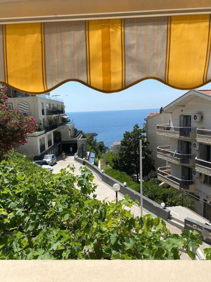Apartments Dunja Sveti Stefan Extérieur photo