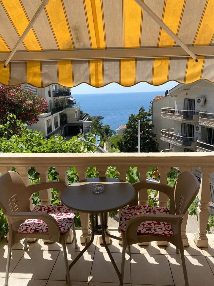 Apartments Dunja Sveti Stefan Extérieur photo
