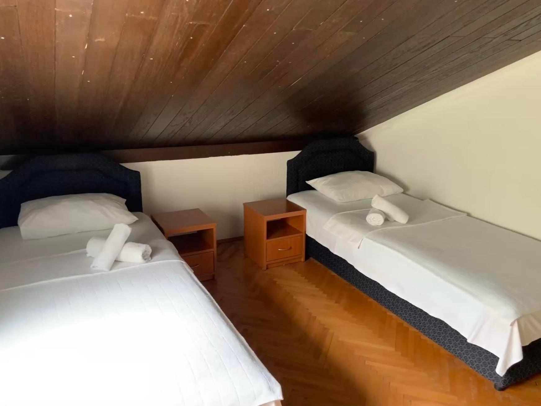 Apartments Dunja Sveti Stefan Extérieur photo